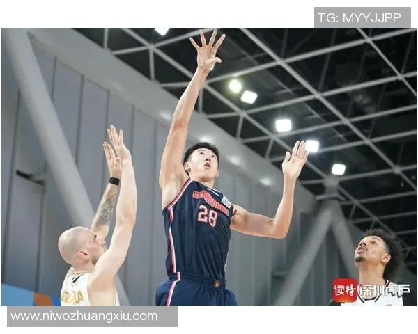 广东男篮与深圳男篮激战正酣谁能在这场对决中笑到最后
